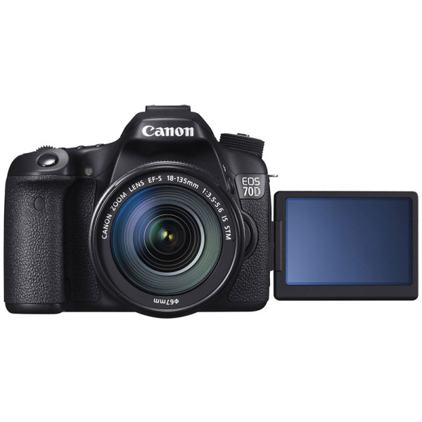 Цифровая фотокамера зеркальная Canon EOS 70D + объектив 18-135 IS STM c Wi-Fi